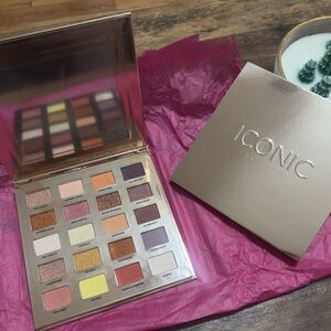 ICONIC London Multi-Color Eyeshadow Palette